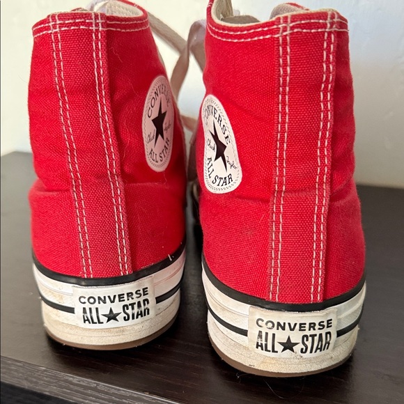 Chuck Taylor All Star EVA Lift Canvas Platform | Red | Size Youth 4 - Picture 4 of 10